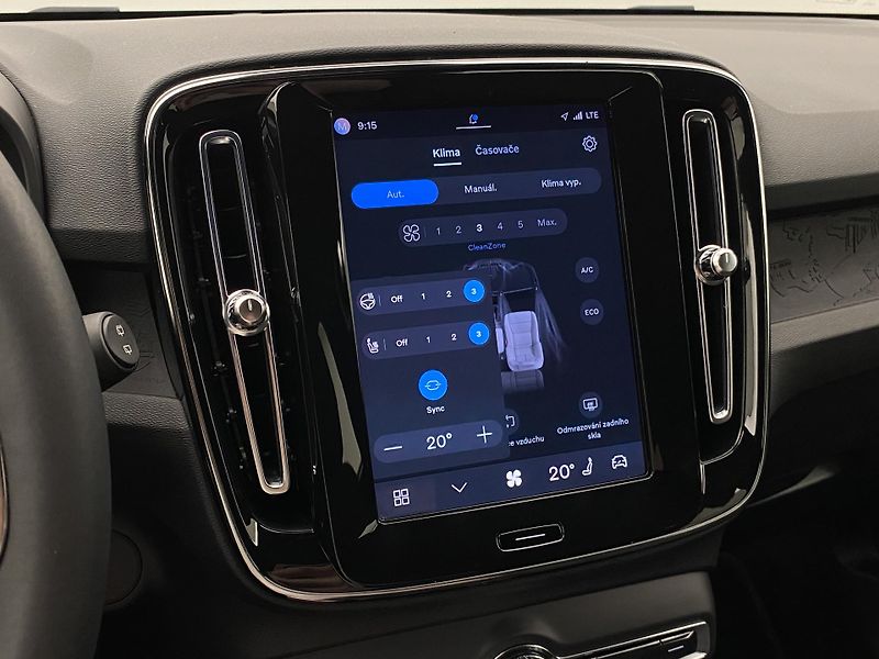 Volvo XC40 PURE ELECTRIC RECHARGE CORE  - fotka 40 z 55