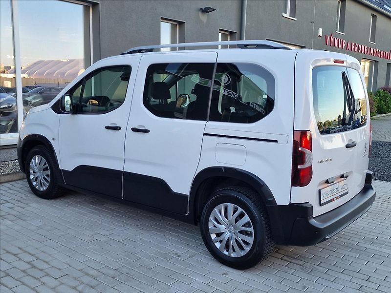 Peugeot Rifter 1.2 PureTech 110 S&S,ČR,1.Maj - fotka 7 z 50