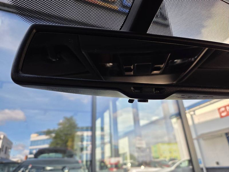 Volkswagen Golf 2.0 GTI - fotka 28 z 49