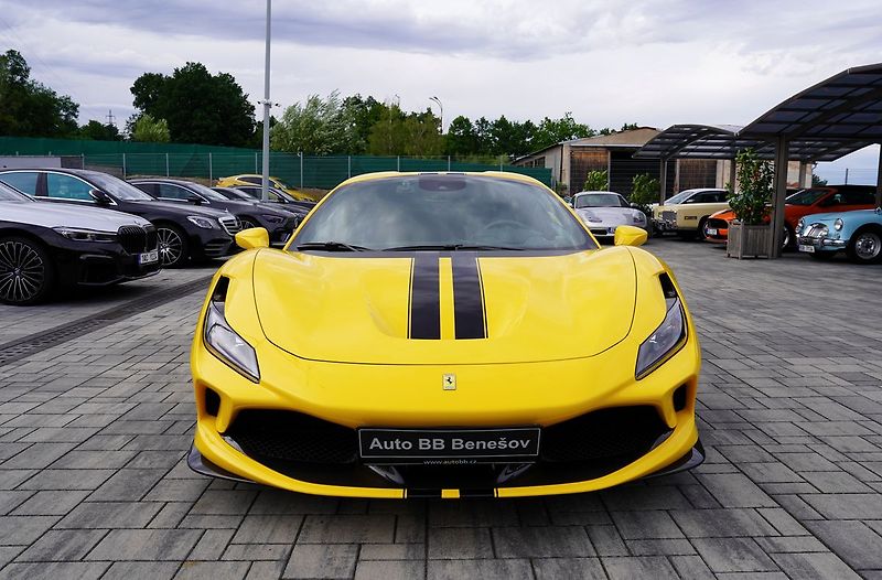 Ferrari F8 Spider/6700km/720 PS - fotka 1 z 51