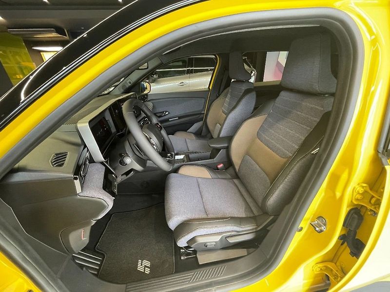 Renault R5 E-Tech techno comfort range - fotka 11 z 13