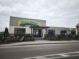 Z bývalé díly CSAD je v Žamberku pivovar i vyhledávaná restaurace.