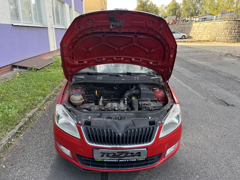 Škoda Fabia 1,2 HTP + pneu zima - fotka 25 z 26