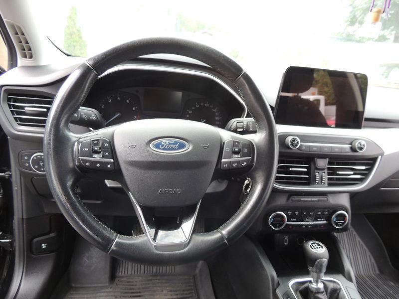 Ford Focus (2020) Combi 1.0i,92kw,ČR,1.majitel - fotka 22 z 42