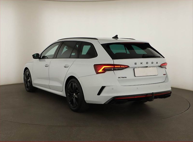Škoda Octavia (2025) RS 2.0 TSI, RS, Navigace - fotka 4 z 21