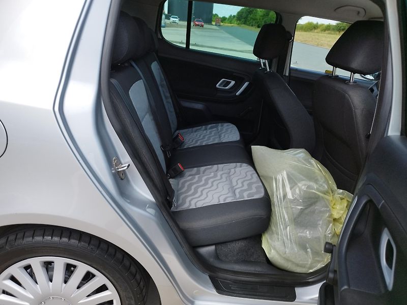 Škoda Fabia II.1.2i,51kw,volat- 608081843 - fotka 17 z 18