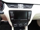 Škoda Octavia (2013) 1.4 TSi, Elegance, DSG, bixen - náhled 14