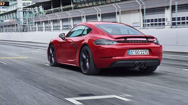 Porsche 718 Boxster GTS.