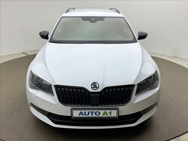 Škoda Superb 2,0 SPORTLINE 4X4 DSG 350HPAPR - fotka 2 z 55