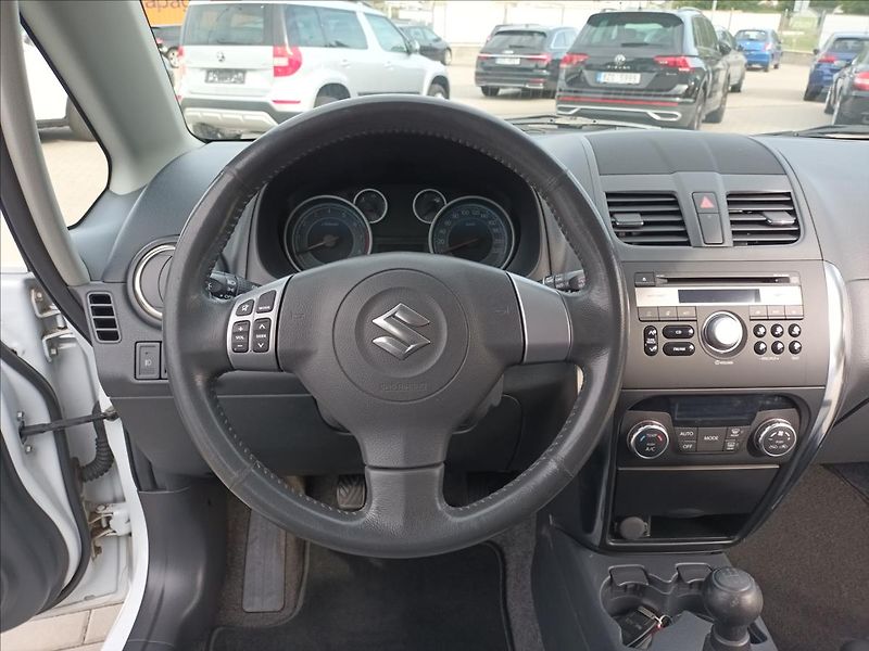 Suzuki SX4 1,6 VVT,79KW,VÝHŘEV,SERVIS, - fotka 12 z 38