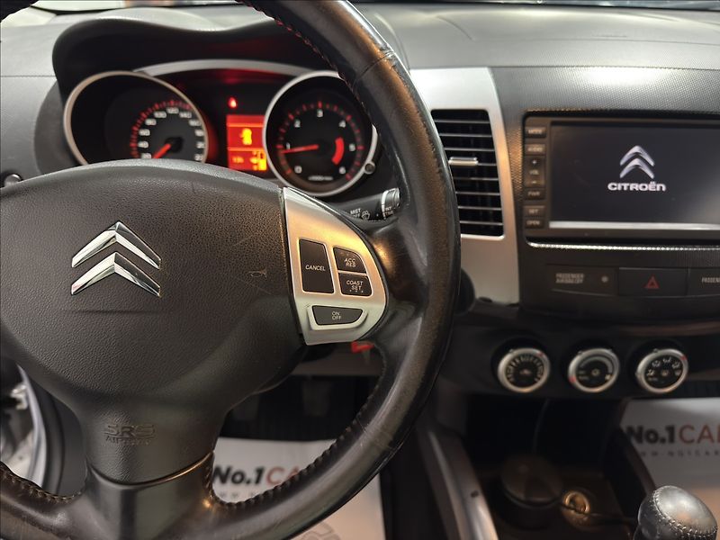 Citroën C-Crosser 2,2   HDI AWD EXCLUSIVE XENON - fotka 9 z 38