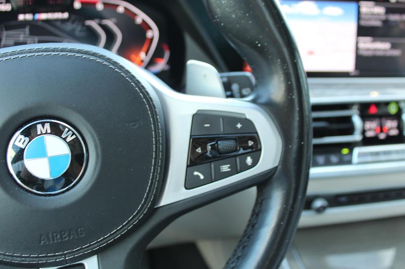 BMW X5 M50d - fotka 14 z 27