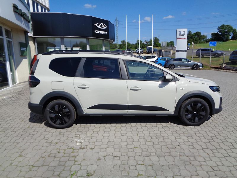 Dacia Jogger (2026) Expression Eco-G 120 7 míst    - fotka 7 z 23