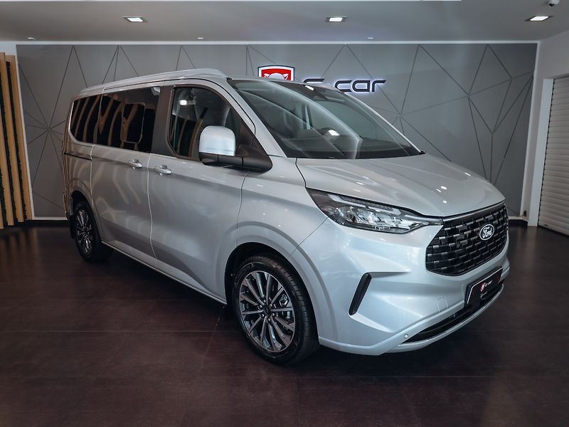 Ford Tourneo Custom 2.0 EcoBlue Titanium X - fotka 2 z 34