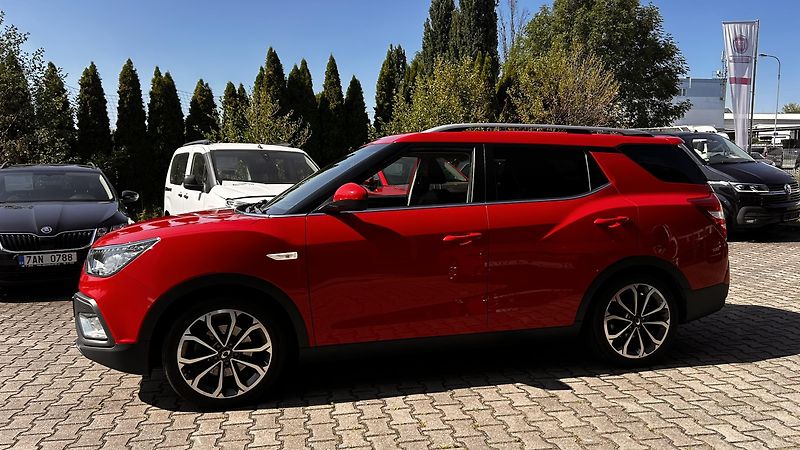 SsangYong XLV 1.6i AT 4x4 - fotka 4 z 12