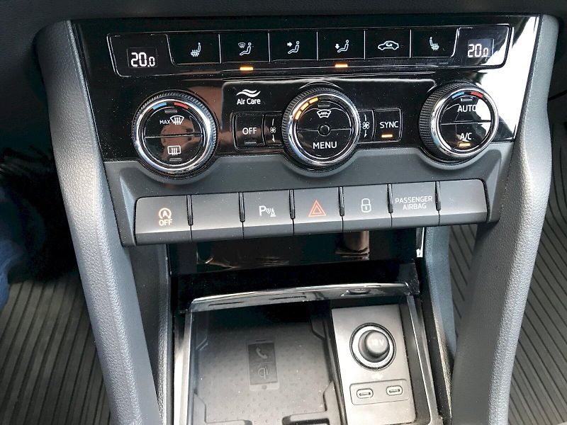Škoda Karoq (2023) SPO TS 110/1.5 A7F - fotka 28 z 28