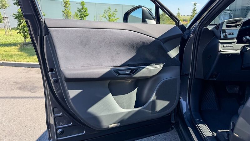 Lexus RZ 450e 450e LUXURY DIRECT4 - fotka 8 z 26