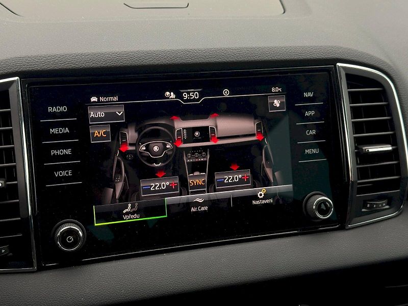 Škoda Karoq (2023) 1.5 TSI 110 kW DSG Style - fotka 19 z 25