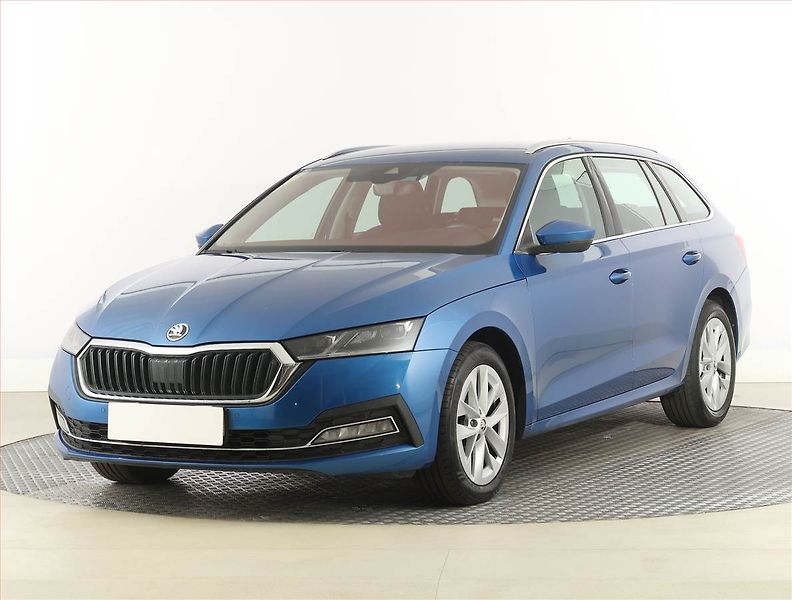 Škoda Octavia (2022) 2.0 TDI, Automat, ČR,1.maj - fotka 2 z 29