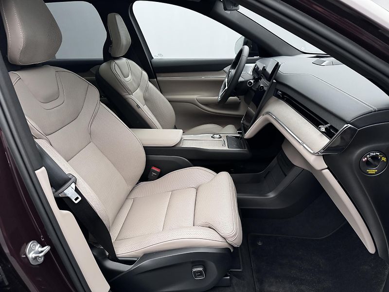 Volvo EX90 (2026) PURE ELECTRIC TWIN ULTRA 7míst - fotka 27 z 27