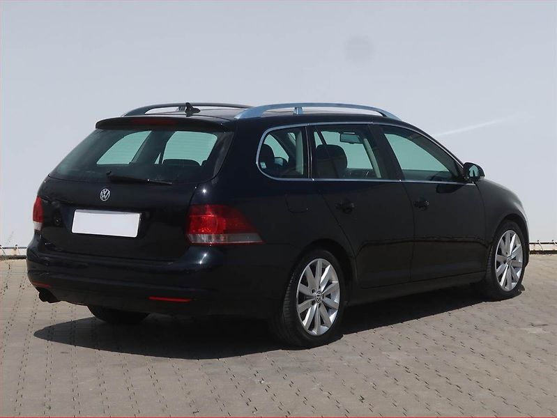 Volkswagen Golf (2013) Highline 2.0 TDI, Serv.kniha - fotka 5 z 17