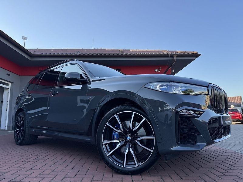 BMW X7 (2021) xDrive 40d M-Paket Pano - fotka 49 z 49