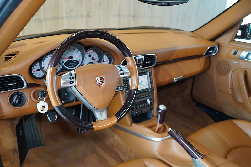 Porsche 911 Carrera S, Manuál, Bose, Navi - fotka 20 z 40