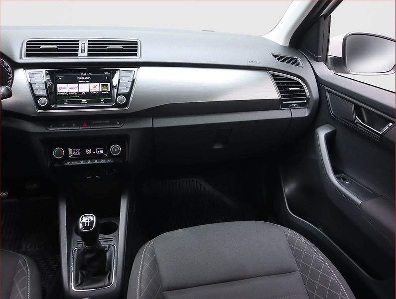 Škoda Fabia (2017) JOY 1.4 TDI, Xenony, Tempomat - fotka 8 z 19