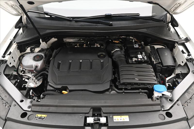 Volkswagen Tiguan Allspace 2,0 TDI 147 kW R-Line 4x4 7Mís - fotka 9 z 35