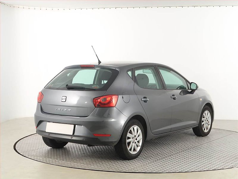Seat Ibiza (2012) 1.4 16V, po STK - fotka 5 z 16