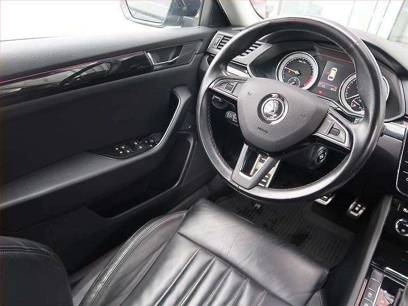 Škoda Superb (2019) Laurin&Klement 2.0 TDI, 4X4 - fotka 7 z 19