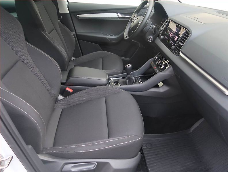 Škoda Karoq (2024) Fresh 1.5 TSI - fotka 9 z 21
