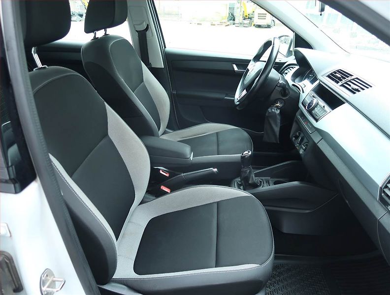 Škoda Fabia (2018) Ambition Plus 1.0 TSI - fotka 9 z 16