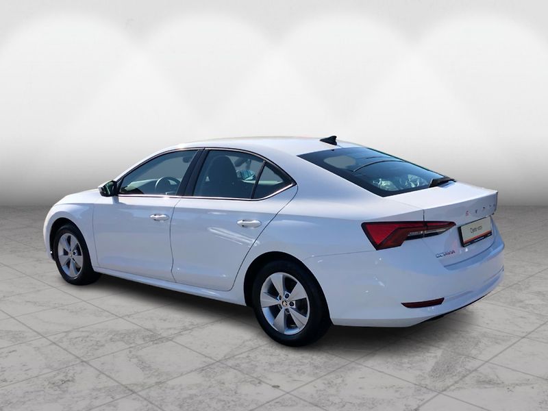 Škoda Octavia 2.0 TDI Ambition - fotka 7 z 28