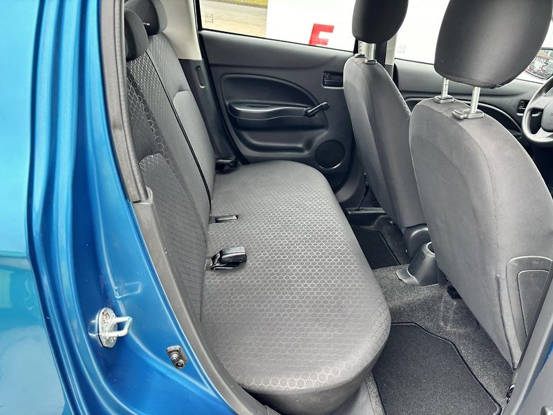 Mitsubishi Space Star (2016) 1.0i 52kW - fotka 11 z 25
