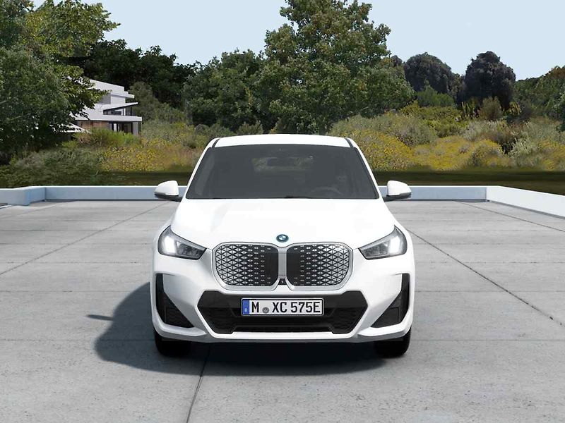 BMW iX1 (2026) - fotka 10 z 10