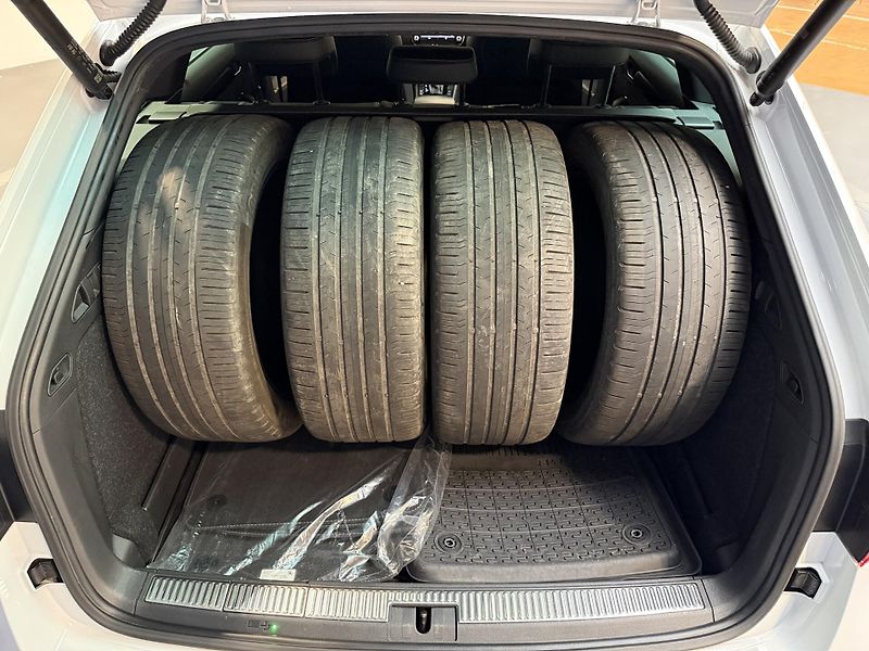 Škoda Superb 2.0 TDI 110kW SportLine Combi - fotka 13 z 14