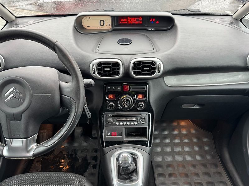 Citroën C3 Picasso (2011) 1,4i 70 KW - fotka 21 z 33