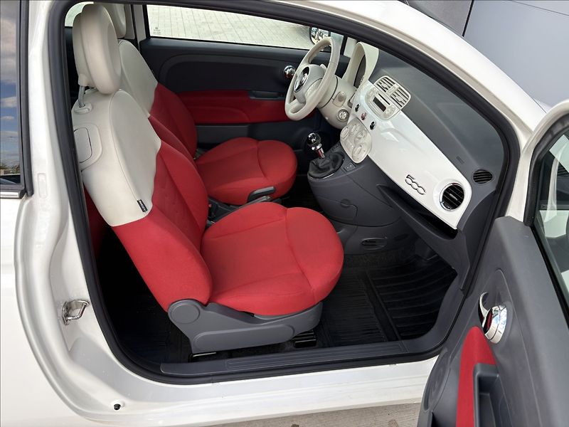Fiat 500 1,2 i 51 KW MANUAL PANORAMA CZ - fotka 14 z 18