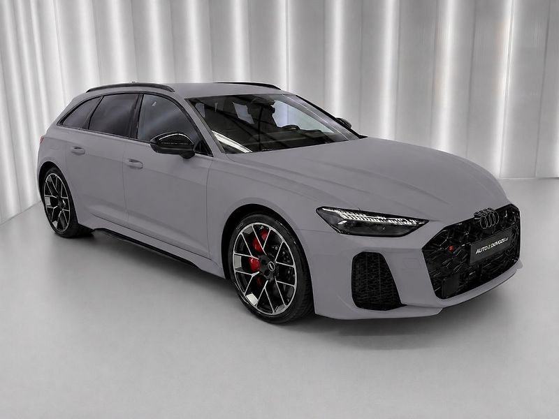 Audi RS 5 AVANT QUATTRO 470 kW, 285 KM/H - fotka 3 z 37