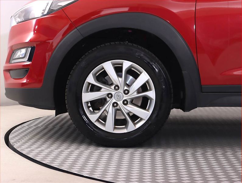 Hyundai Tucson (2019) 1.6 GDI, Serv.kniha, Tempomat - fotka 15 z 19