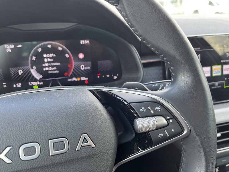 Škoda Scala 1.0 TSI 85kW TOP SELECTION DSG - fotka 13 z 20
