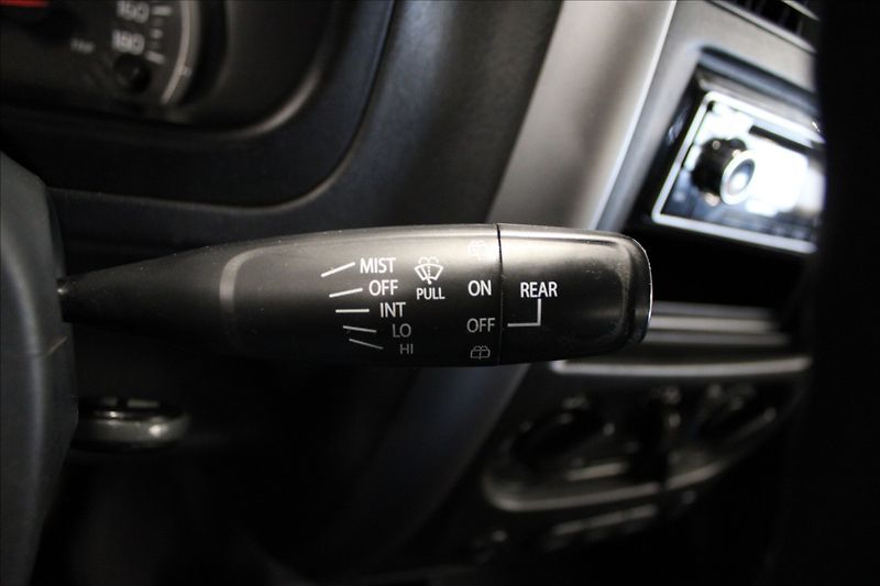 Suzuki Jimny 1,3 i 4x4 tažné, 1.majitel - fotka 16 z 32