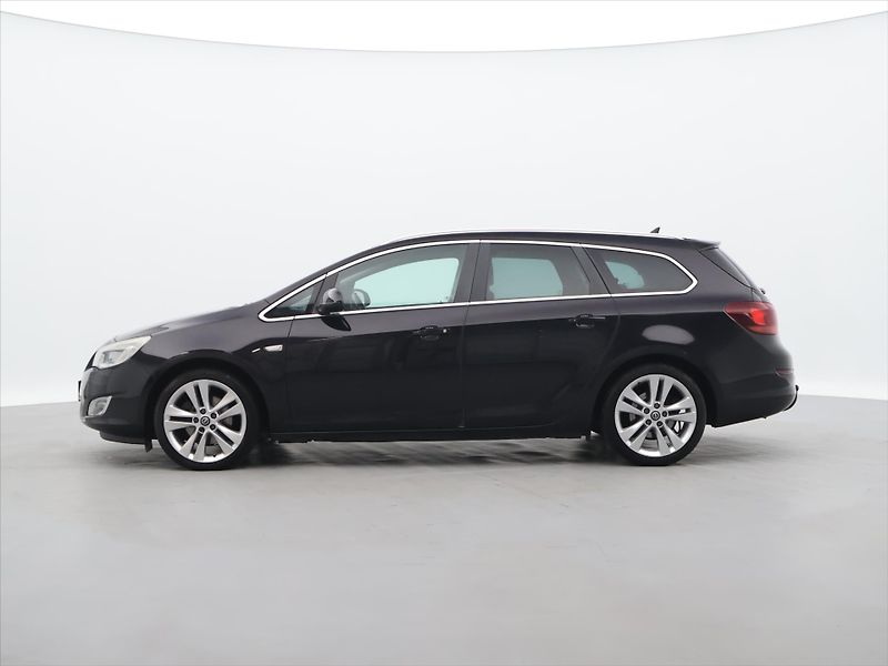 Opel Astra 1.7 CDTi 81kW Cosmo tažné - fotka 4 z 24