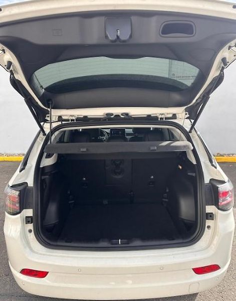 Jeep Compass (2023) - fotka 10 z 14