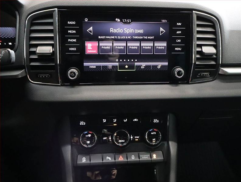 Škoda Karoq (2024) Ambition 1.5 TSI - fotka 12 z 19