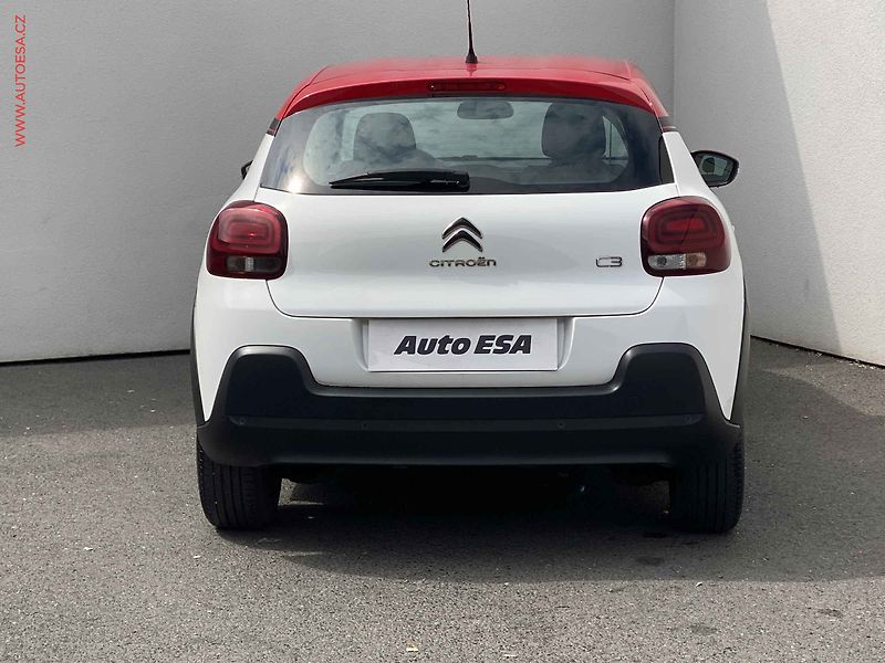 Citroën C3 (2020) 1.2PT, Feel, navi - fotka 5 z 17