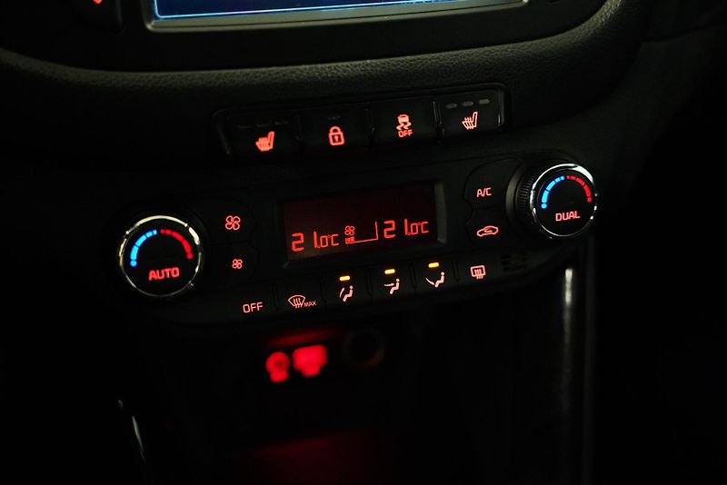 Kia Ceed - fotka 22 z 26