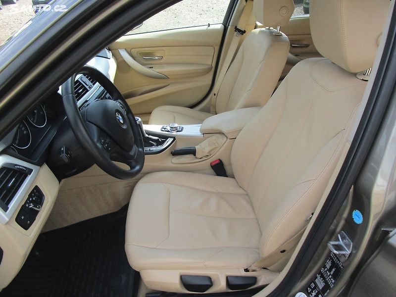 BMW Řada 3 318d-xDrive-4x4-2,0D-110KW-Fac - fotka 17 z 44