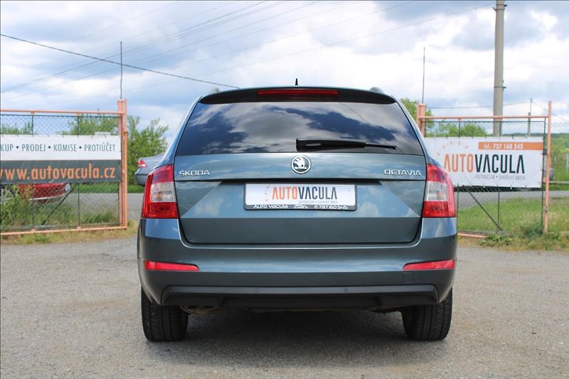 Škoda Octavia 2,0 TDi  AMBITION, DIG. KLIMA - fotka 6 z 23
